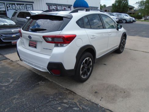 Used 2023 Subaru Crosstrek 2.0i AWD/4WD image 2