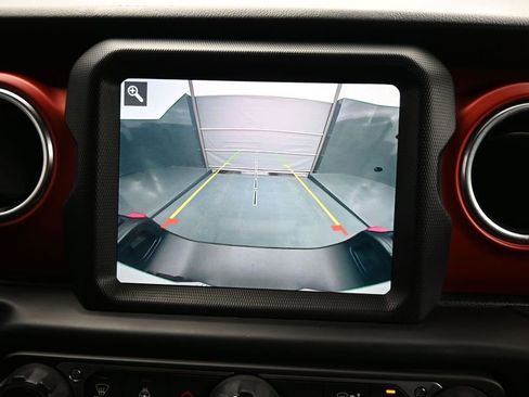 Used 2020 Jeep Gladiator Rubicon AWD/4WD image 24