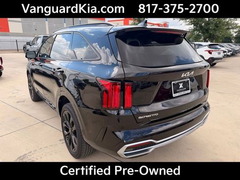 Used 2023 Kia Sorento SX AWD/4WD image 2