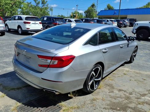 Used 2020 Honda Accord Sport image 3