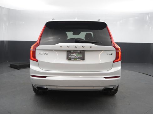 Used 2017 Volvo XC90 T5 Momentum w/ Momentum Plus Package image 4