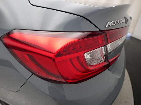 Certified 2022 Honda Accord Touring image 32