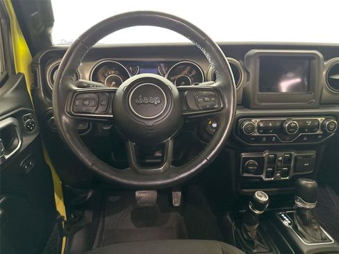 Used 2022 Jeep Wrangler Unlimited Sport w/ Xtreme Recon 35" Tire Package AWD/4WD image 28