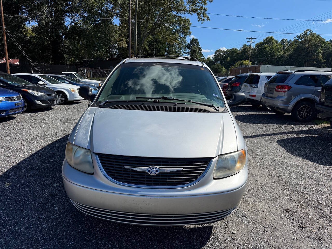 Used 2002 Chrysler Town & Country eL FWD image 5