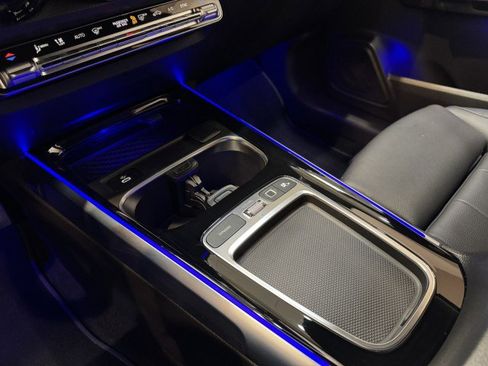 Certified 2025 Mercedes-Benz GLB 250 image 15