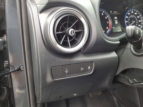 Used 2022 Hyundai Kona SEL image 17