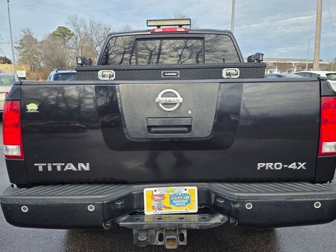 Used 2010 Nissan Titan PRO-4X w/ Pro-4x Leather Pkg image 6