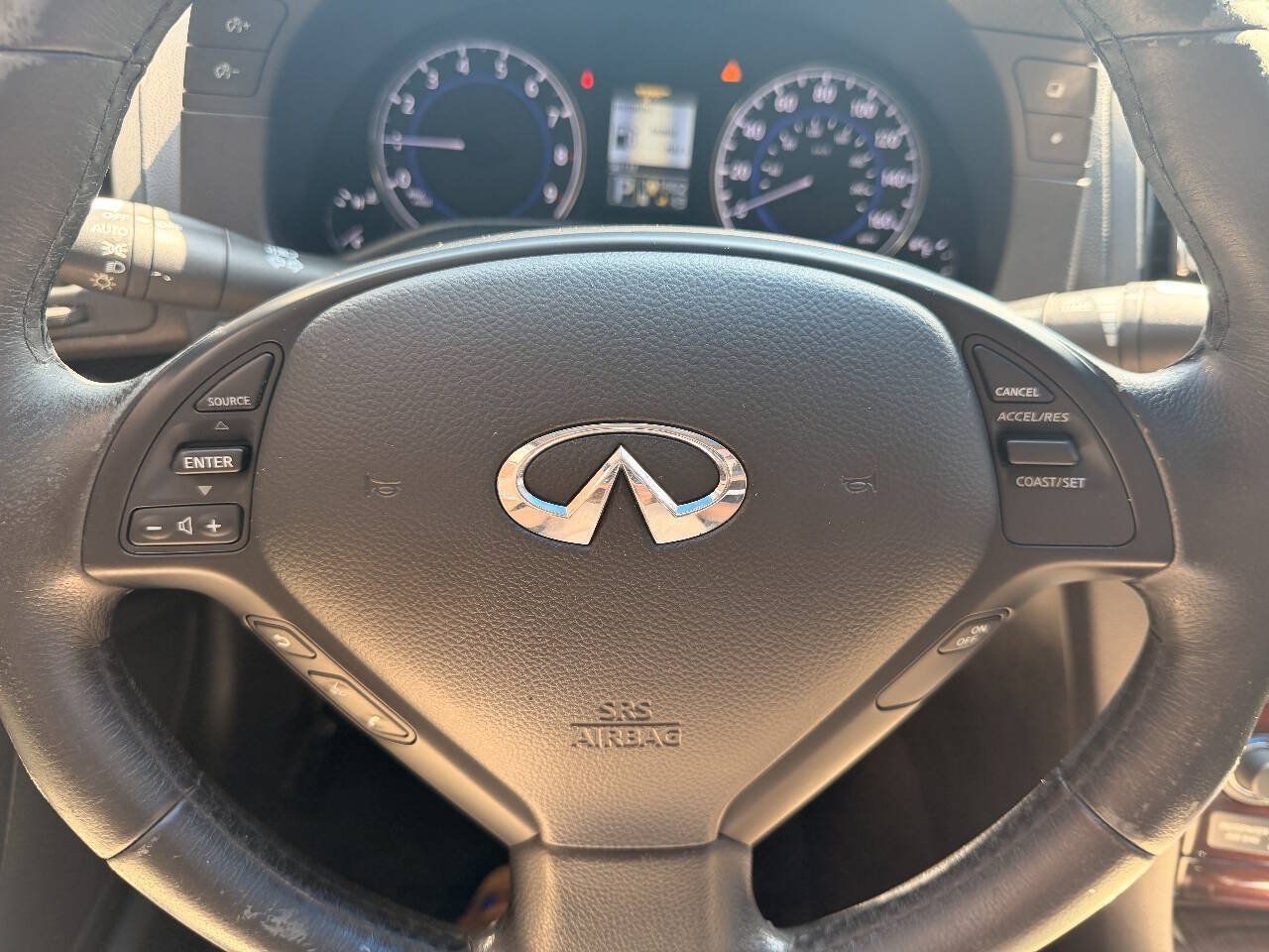 Used 2011 INFINITI G37 Convertible w/ Premium Pkg RWD image 18