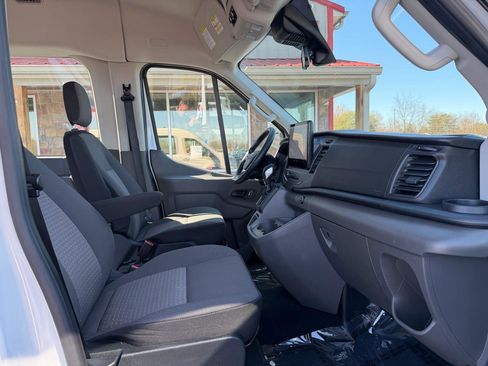 Used 2022 Ford Transit 350 XLT image 24