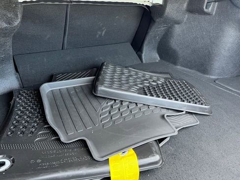 Used 2025 Toyota Camry LE image 19