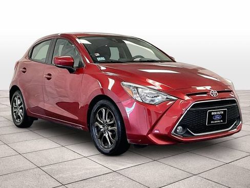 Used 2020 Toyota Yaris LE FWD image 2