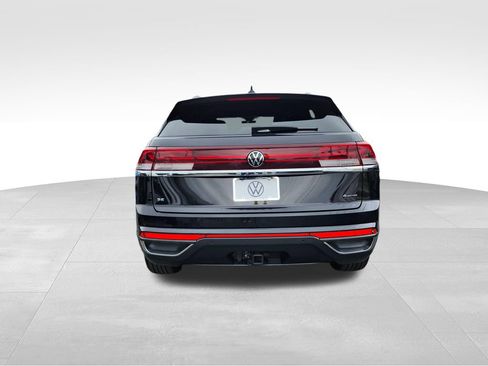 Certified 2024 Volkswagen Atlas Cross Sport SE AWD/4WD image 6