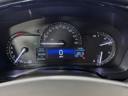 Used 2019 Cadillac XT5 FWD image 16