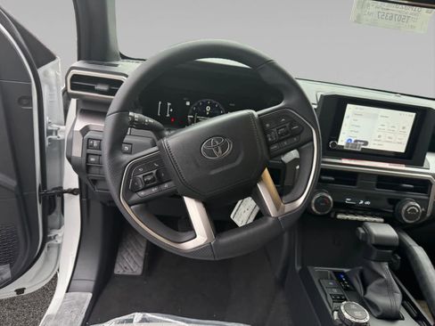 New 2026 Toyota 4Runner SR5 image 12