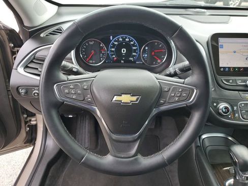 Used 2024 Chevrolet Malibu LT image 25