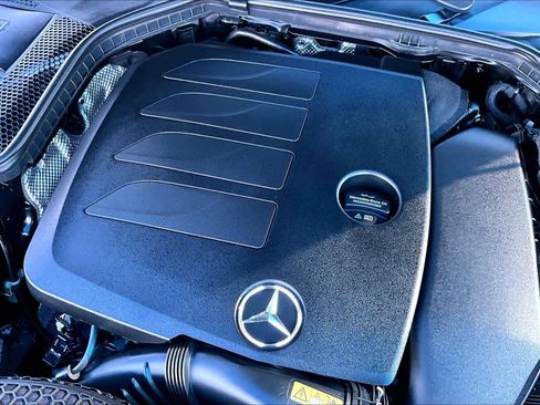 Used 2021 Mercedes-Benz C 300 Sedan w/ Premium Package image 33