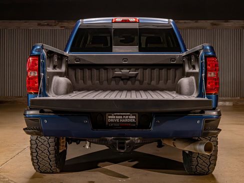 Used 2016 Chevrolet Silverado 2500 High Country w/ Duramax Plus Package image 9