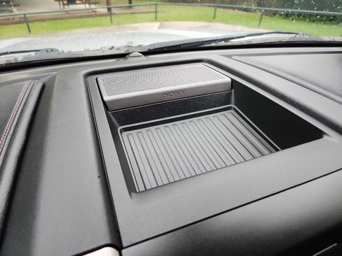 Used 2017 Ford F150 Platinum w/ Equipment Group 701A Luxury image 32