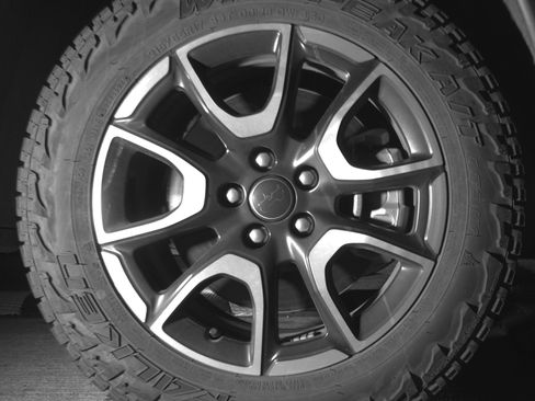 Used 2025 Jeep Compass Trailhawk image 13