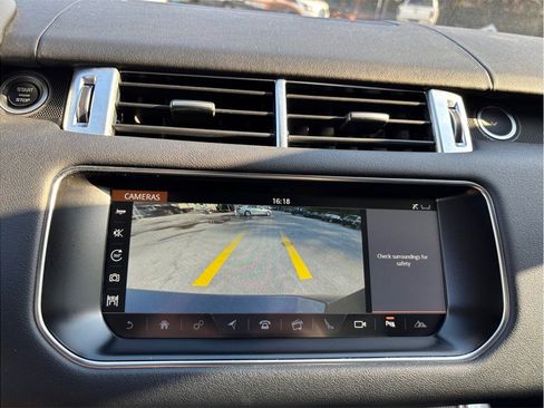 Used 2017 Land Rover Range Rover Sport HSE image 34