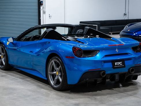 Used 2017 Ferrari 488 Spider RWD image 72
