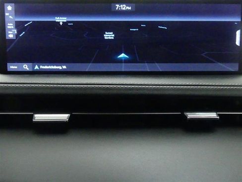 Used 2023 Genesis GV70 3.5T Sport w/ Sport Prestige Package image 9