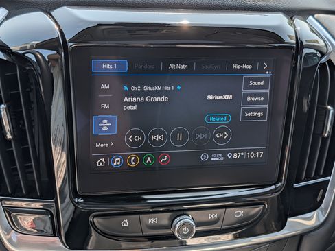 Used 2021 Chevrolet Traverse High Country AWD/4WD image 22