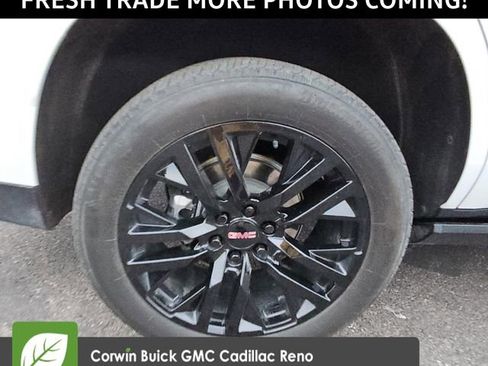 Used 2025 GMC Yukon Denali Ultimate w/ LPO, Floor Liner Package image 7