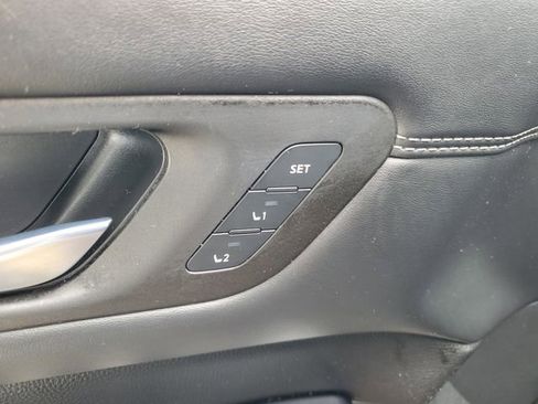 Used 2022 Nissan Pathfinder Platinum w/ Cargo Package image 29