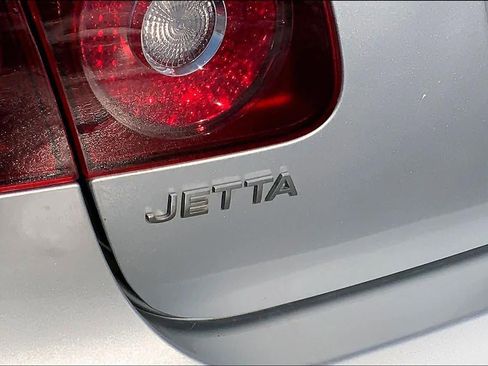 Used 2008 Volkswagen Jetta SE image 30