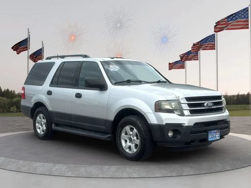Used 2017 Ford Expedition XL w/ Equipment Group 101A AWD/4WD image 1