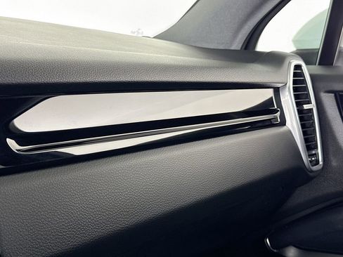 Used 2023 Porsche Cayenne image 20