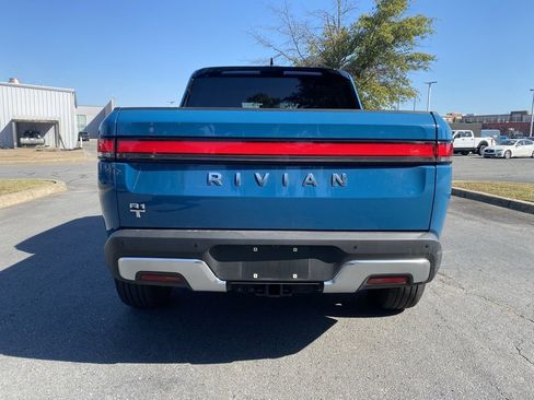 Used 2023 Rivian R1T Adventure image 7