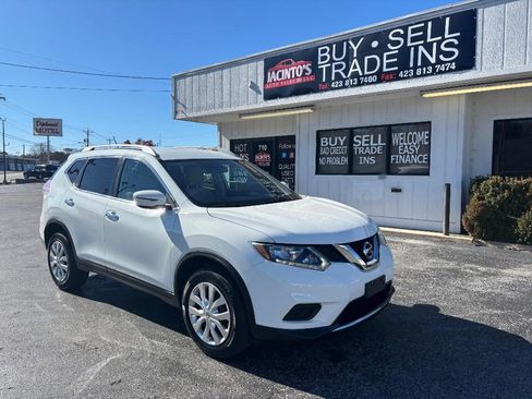 Used 2016 Nissan Rogue S w/ Appearance Package image 4