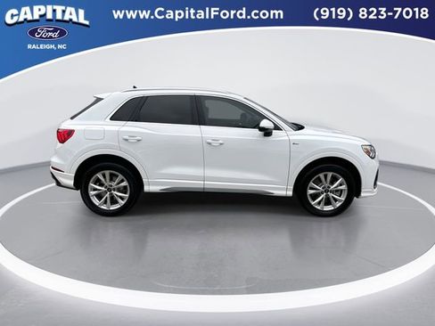 Used 2023 Audi Q3 2.0T Premium image 9