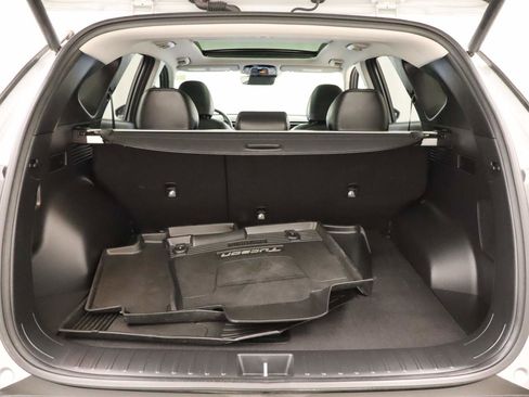 Used 2024 Hyundai Tucson Limited image 21