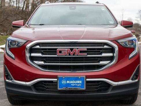 Used 2021 GMC Terrain SLT w/ Infotainment Package II image 3