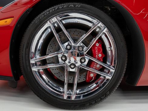 Used 2007 Chevrolet Corvette Z06 w/ Preferred Equipment Group RWD image 41