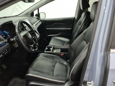 Used 2023 Honda Odyssey Touring image 10