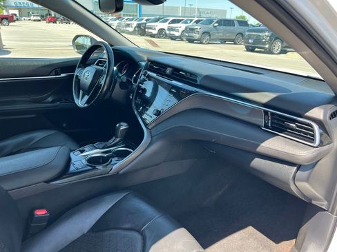 Used 2018 Toyota Camry XSE FWD image 24