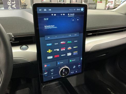 Used 2023 Ford Mustang Mach-E Select AWD/4WD image 17