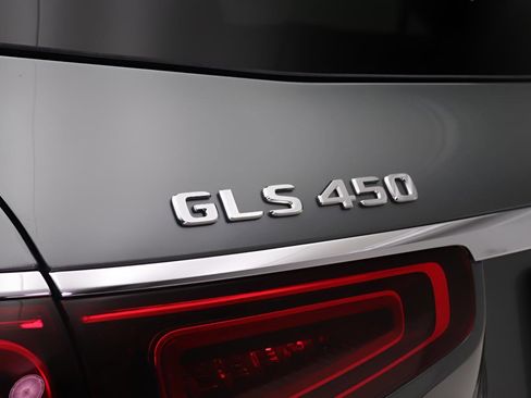 Certified 2023 Mercedes-Benz GLS 450 4MATIC image 19