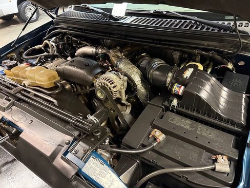 Used 2001 Ford F350 XLT AWD/4WD image 38