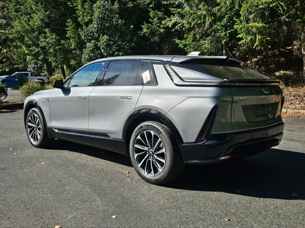 New 2027 Cadillac Lyriq Sport AWD/4WD image 3