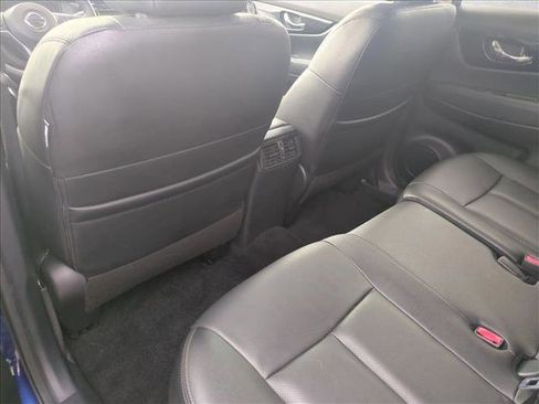 Used 2020 Nissan Rogue SL w/ Premium Package image 17