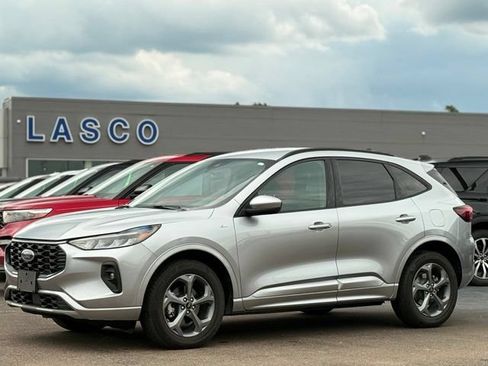 Certified 2023 Ford Escape ST-Line Select w/ Tech Pack #1 AWD/4WD image 1