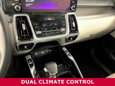 Used 2023 Kia Sorento SX FWD image 15