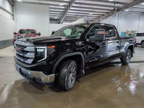 Used 2024 GMC Sierra 1500 SLE w/ Preferred Package AWD/4WD image 6