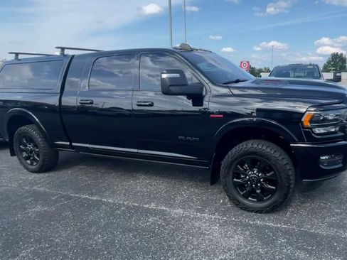 Used 2024 RAM 3500 Limited AWD/4WD image 3