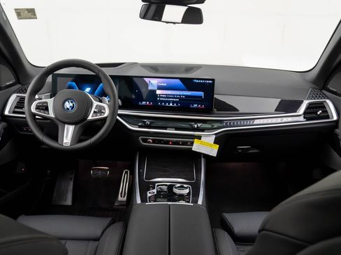 New 2026 BMW X5 xDrive50e w/ Executive Package image 11